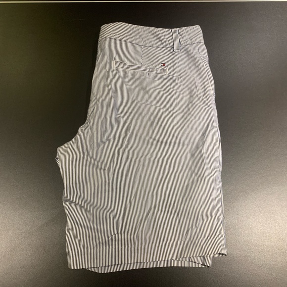 Tommy Hilfiger Size 14 Teens / Blue and White lines short - Picture 3 of 5